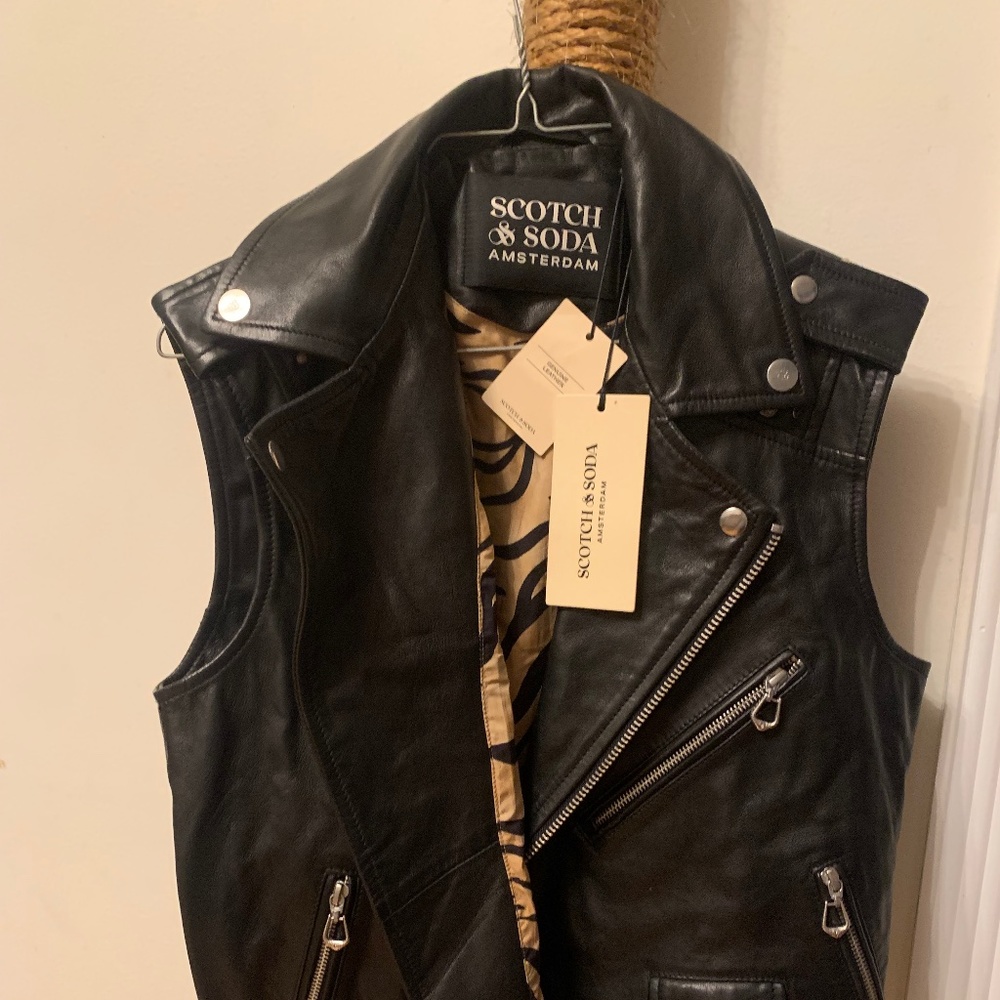 Scotch & Soda sleeveless black leather jacket for women size S